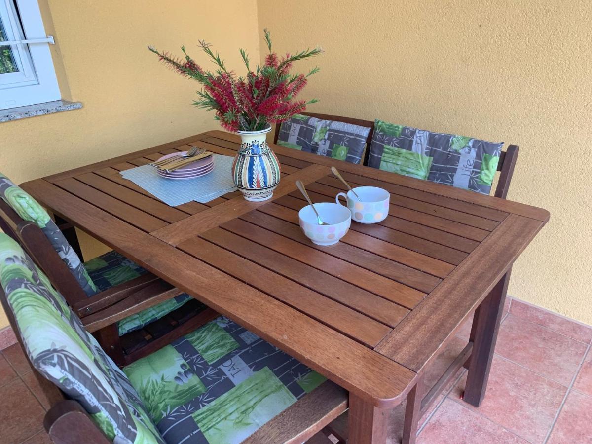 Villa Ulika - 3 Apt For 4 Persons Pula Ngoại thất bức ảnh